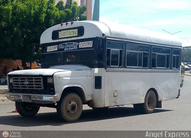 ZU - Curva Santa Cruz 01 por Ángel Delgado