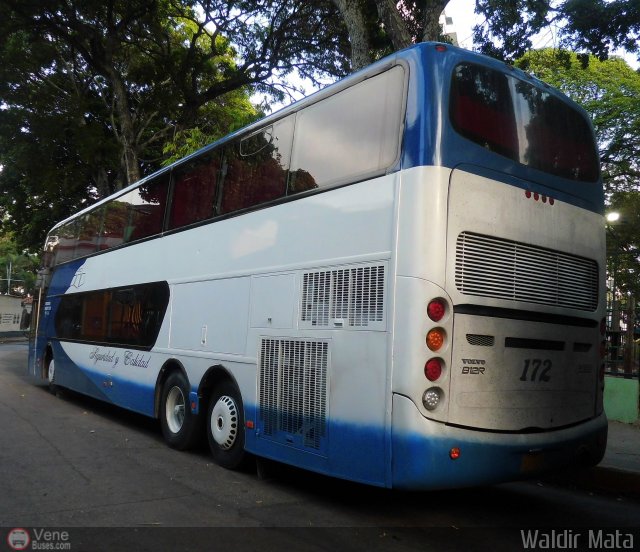 Cruceros Oriente Sur 172 por Waldir Mata