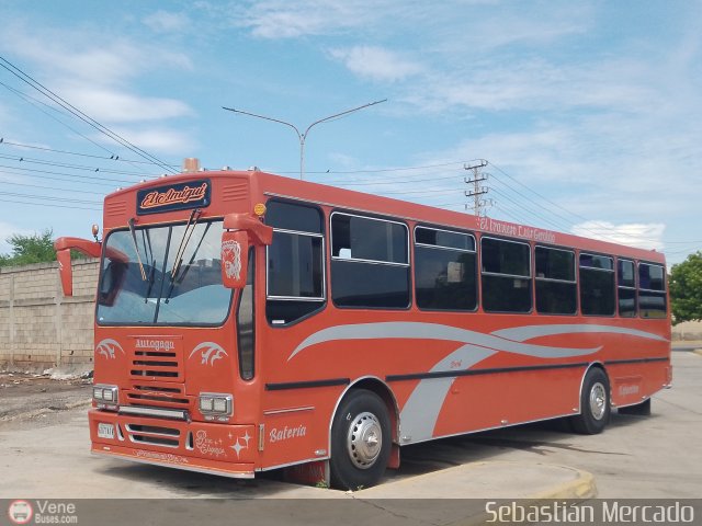 Particular o Desconocido 1345 por Sebasti�n Mercado