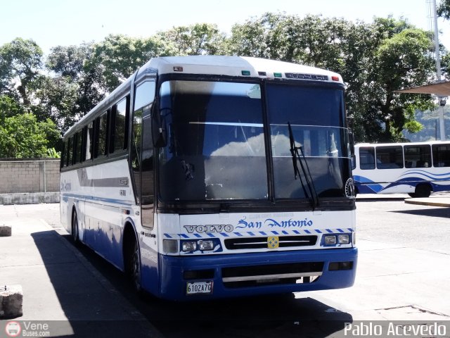 Particular o Desconocido 0357 por Pablo Acevedo