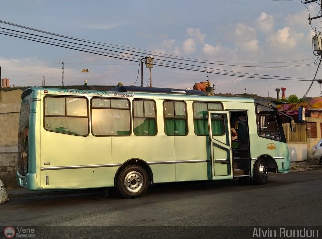 Coop. de Transporte La Candelaria 24 por Alvin Rondn