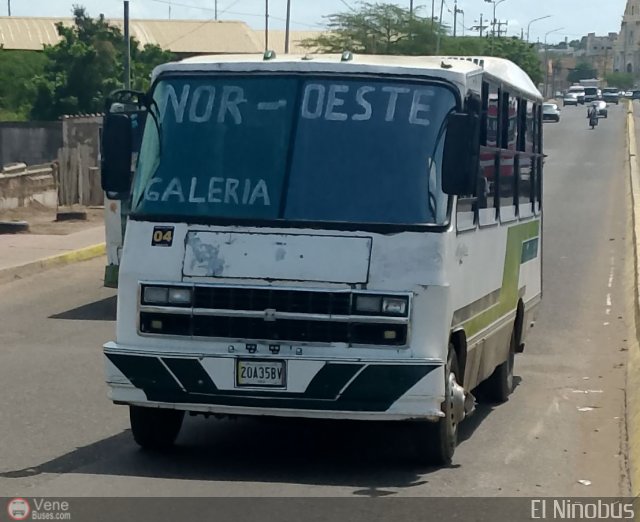 ZU - Línea Nor - Oeste 04 por Ángel Delgado