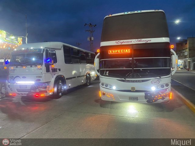 Garajes Paradas y Terminales San Crist�bal  por Alvin Rond�n