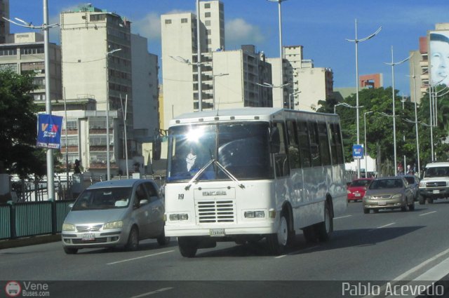 Particular o Desconocido 19 por Pablo Acevedo