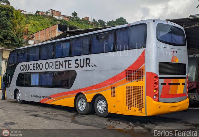 Cruceros Oriente Sur 112 por Carlos Ferreira