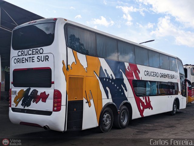 Cruceros Oriente Sur 111 por Carlos Ferreira