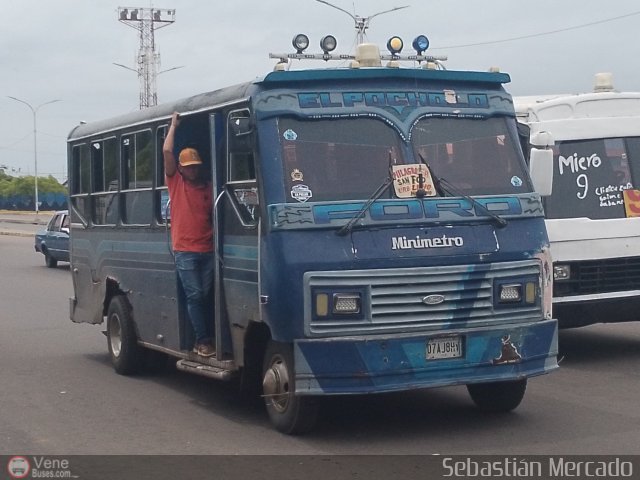 ZU - U.C. Barrio La Polar 182 por Sebasti�n Mercado