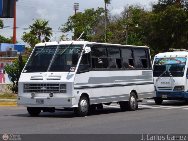 SU - Coop. Bolivarianos de Sucre I 02 por J. Carlos Gmez