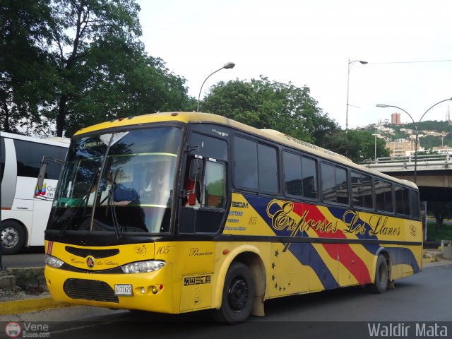 Expresos Los Llanos 105 por Waldir Mata