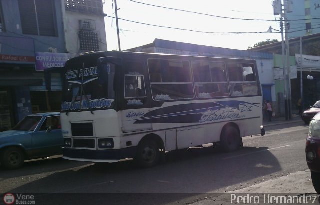 LA - Uni�n De Cond. R�pidos S.C. Metropolitano 049 por Pedro Hernandez