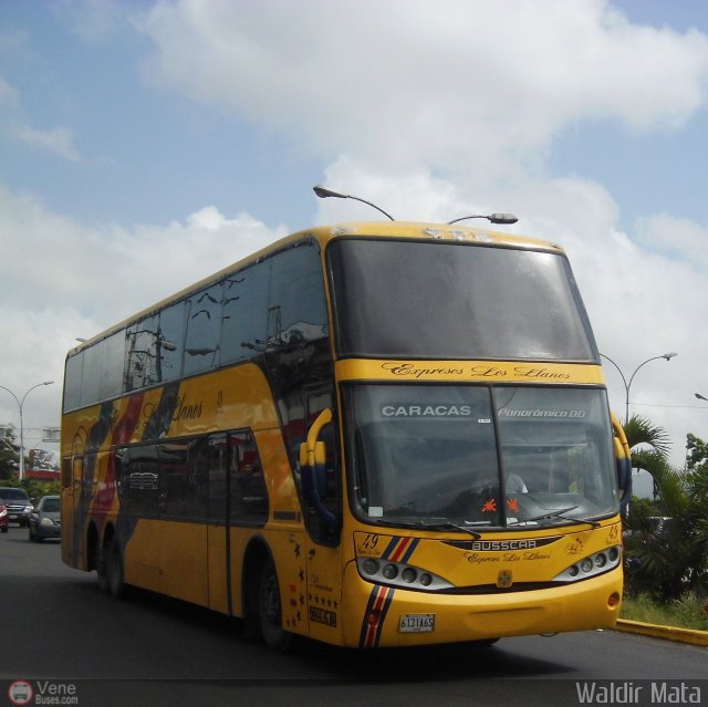 Expresos Los Llanos 049 por Waldir Mata