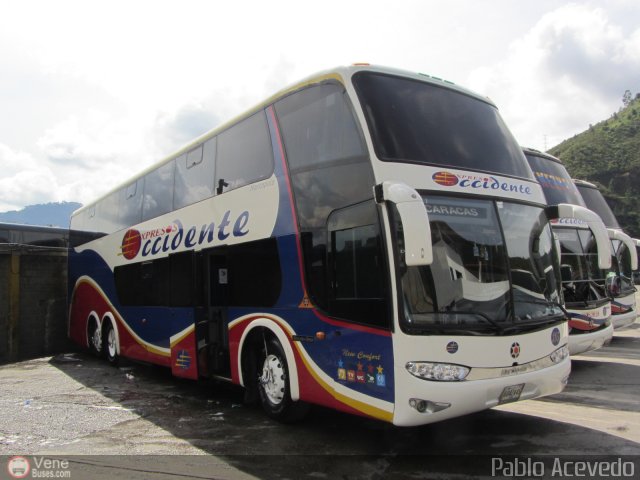 Expresos Occidente 385 por Pablo Acevedo