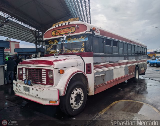 Colectivos Cachiri 43 por Sebastin Mercado