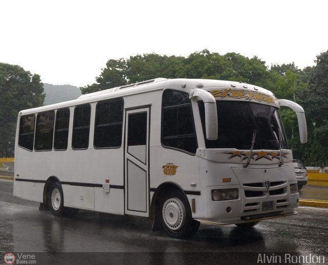 U.C. 23 de Enero 109 por Alvin Rond�n