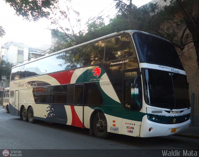 Expresos M�rida 0123 por Waldir Mata