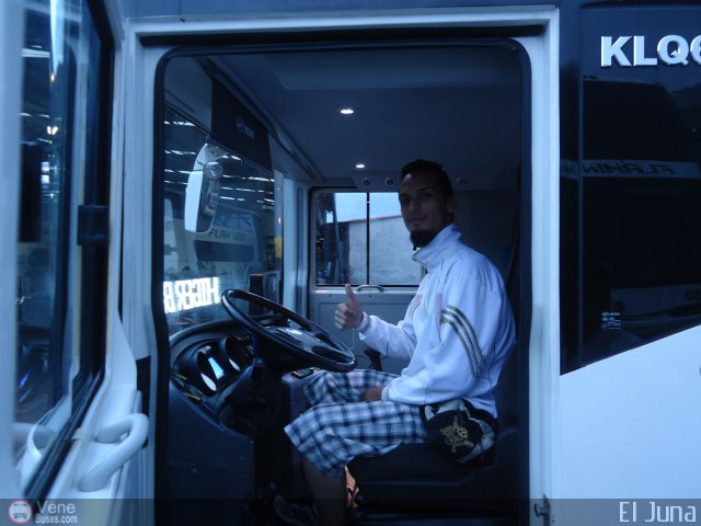 Nuestra gente El Juna por Waldir Mata