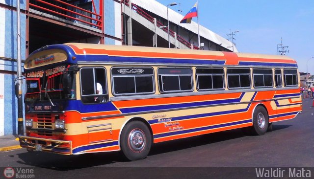 Transporte Unido 019 por Waldir Mata