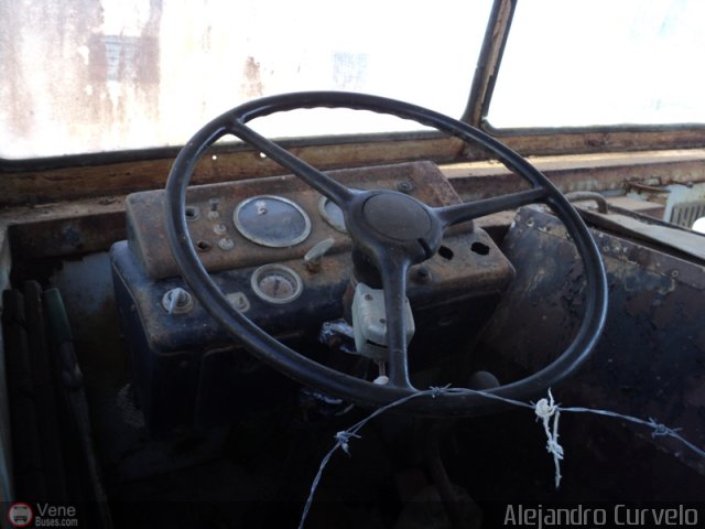 En Chiveras Abandonados Recuperacin VOLVO por Alejandro Curvelo