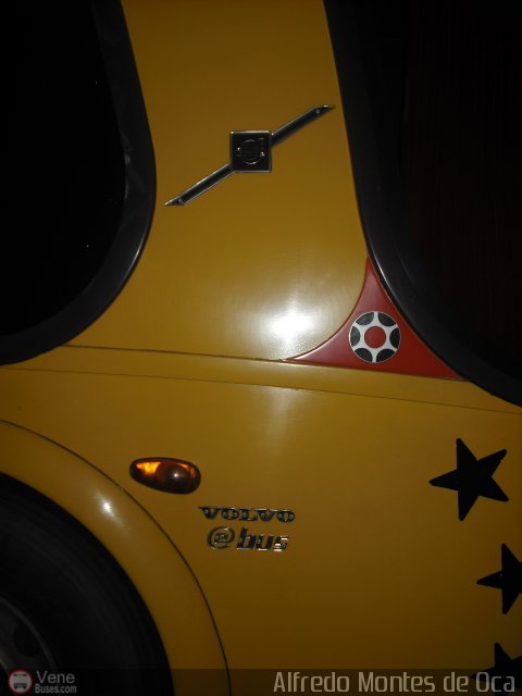 Detalles Acercamientos NO USAR MÁS Expresos Los Llanos 016 por Alfredo Montes de Oca