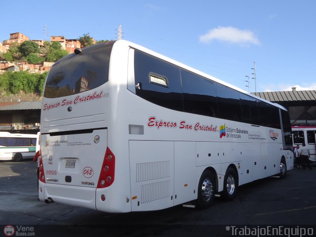 Expresos San Crist�bal 062 por Waldir Mata