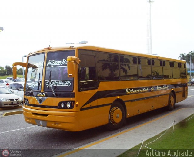 Universidad de Carabobo 235 por Arturo Andrade