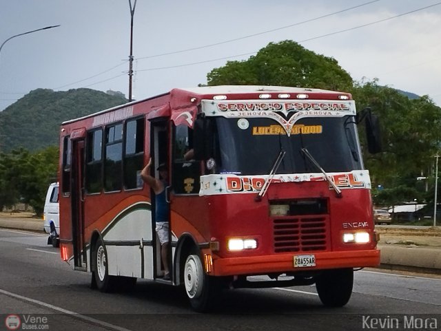 Cooperativa de Transporte Lucero Mundo 37 por Kevin Mora
