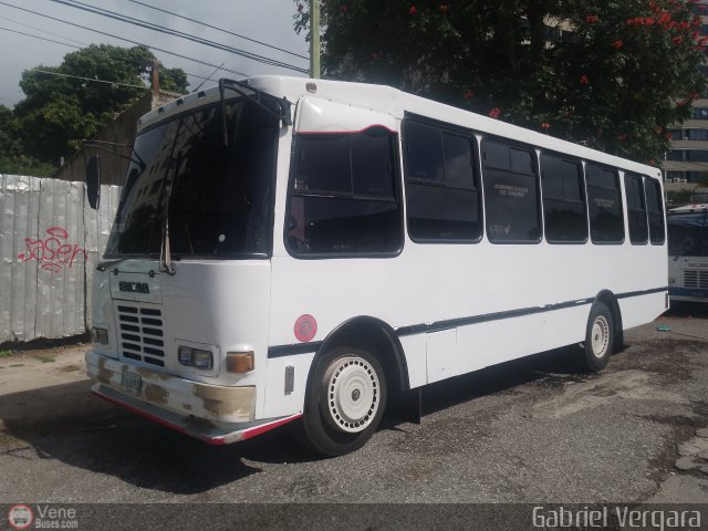 Organizaciones Unidas de C. Caracas - La Guaira 215 por Gabriel Vergara