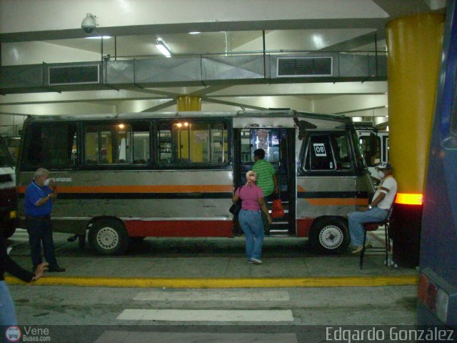 Garajes Paradas y Terminales Caracas por Edgardo Gonzlez