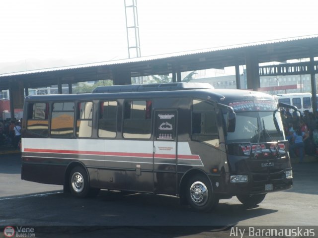 U.C. 23 de Enero 036 por Aly Baranauskas