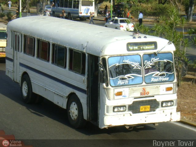 Colectivos Guayas S.A. 998 por Royner Tovar