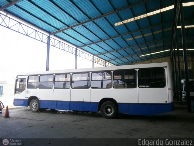 Universidad Sim�n Bol�var MCV-1 por Edgardo Gonz�lez