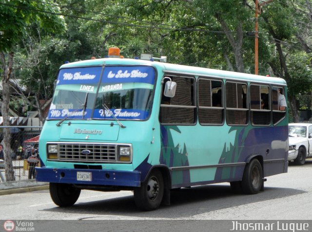 L�nea Miranda 01 por Jhosmar Luque