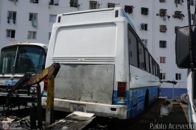 En Chiveras Abandonados Recuperaci�n 9000 por Pablo Acevedo