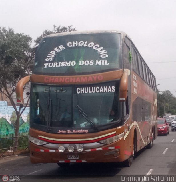 Turismo Dos Mil 956 por Leonardo Saturno