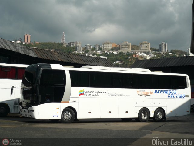 Expresos Del Lago 714 por Oliver Castillo