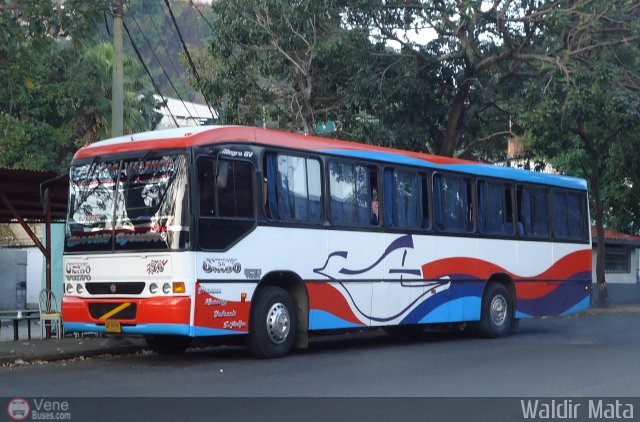 Transporte Unido 056 por Waldir Mata