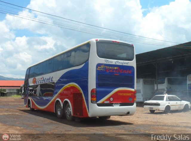 Expresos Occidente 129 por Freddy Salas