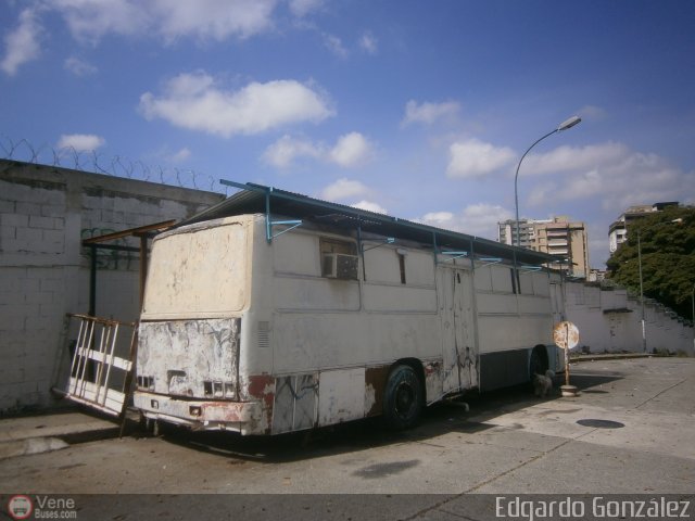 En Chiveras Abandonados Recuperacin IMTC-PM-01 por Edgardo Gonzlez