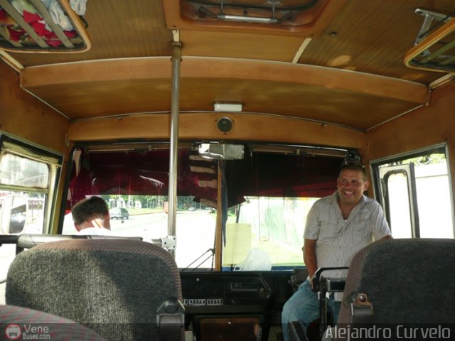 Nuestra gente Waldir Mata  por Alejandro Curvelo