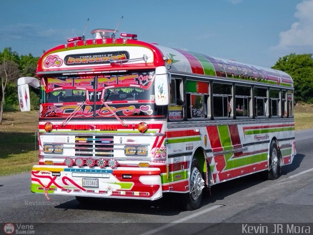 Transporte Unidos Boquer�n C.A. 30 por Kevin Mora