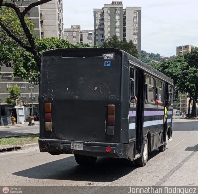DC - S.C. Plaza Espa�a - El Valle - Coche 140 por Jonnathan Rodr�guez