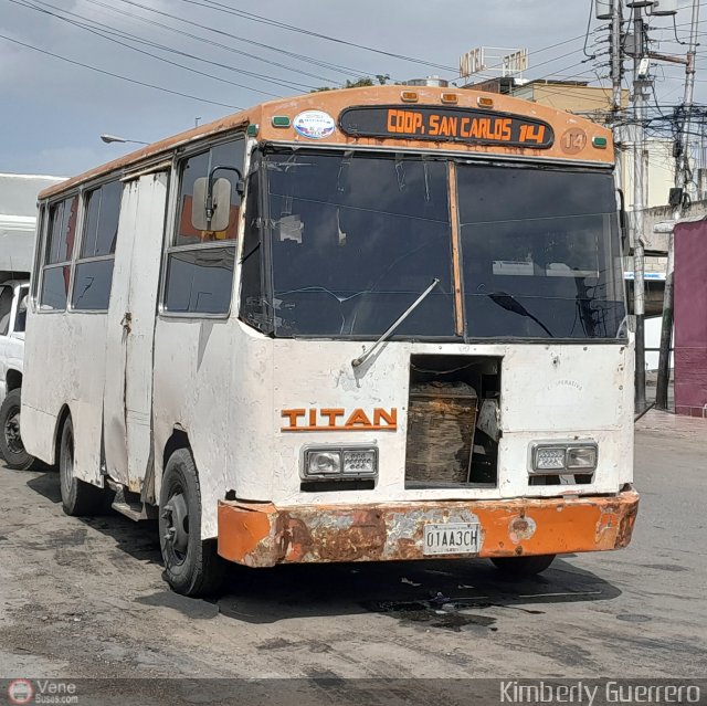 Particular o Desconocido 14 por Kimberly Guerrero