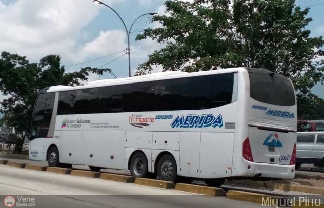 Expresos M�rida 2024 por Miguel Pino