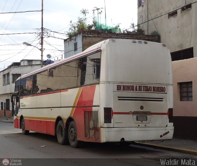 Expresos La Guayanesa 322 por Waldir Mata