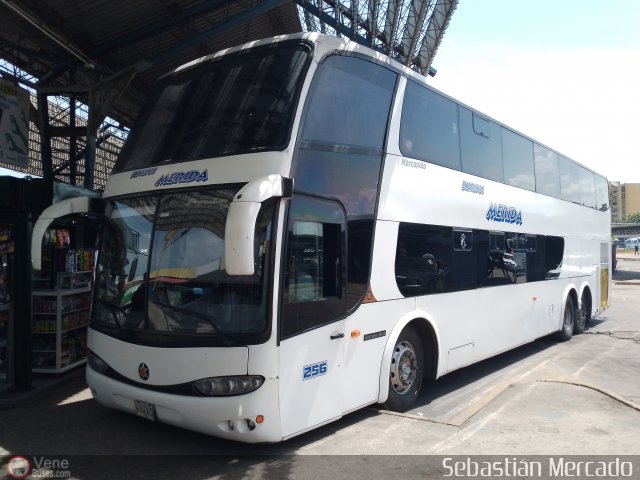 Expresos M�rida 0256 por Sebasti�n Mercado