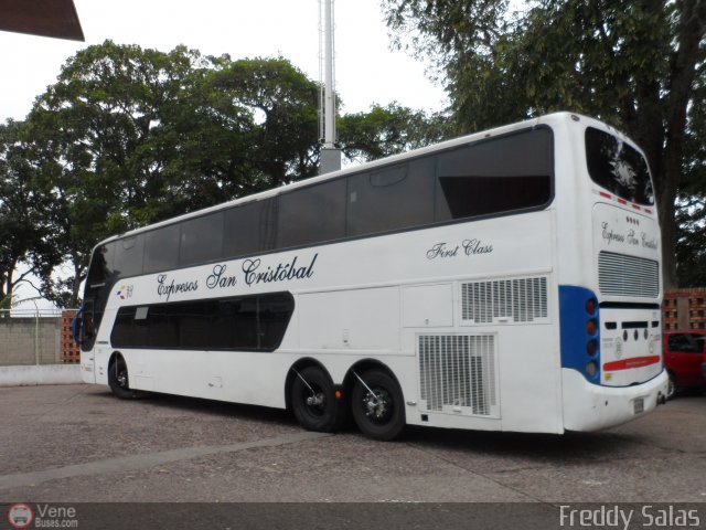 Expresos San Crist�bal 165 por Freddy Salas