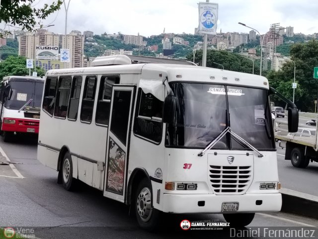 Coop. de Transp. Comunidad de Santa Luc�a 37 por Daniel Fern�ndez