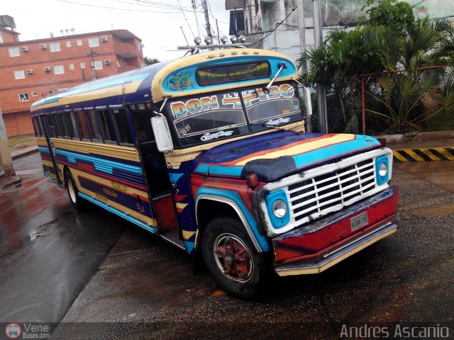 Transporte Arvelo 39 por Andrs Ascanio