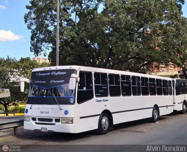 Transporte El Esfuerzo 08 por Alvin Rondn
