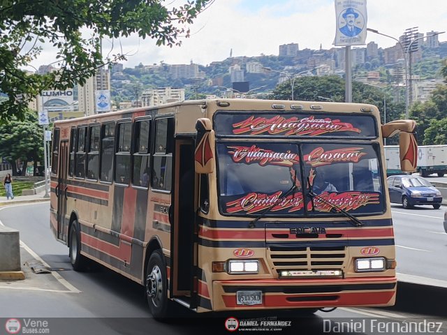 Colectivos Altagracia 11 por Daniel Fern�ndez